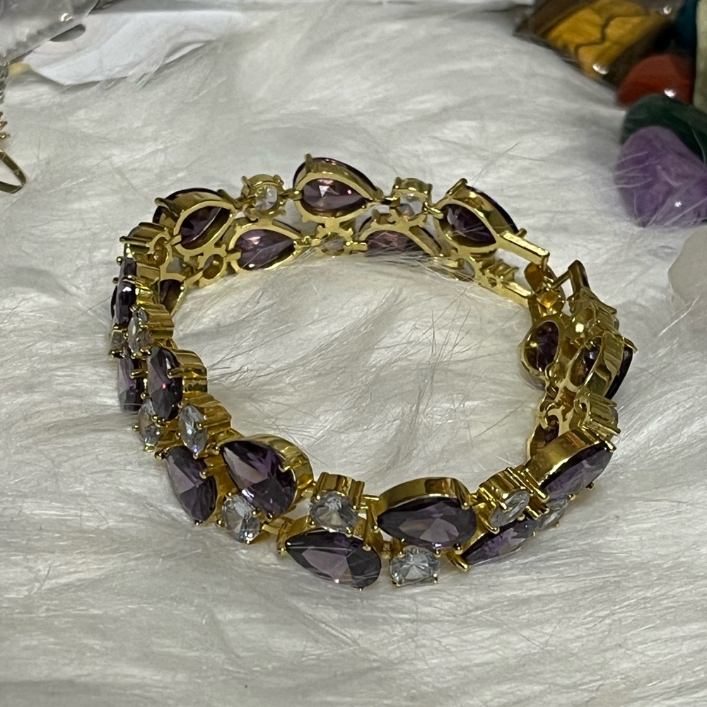 Gorgeous Amethyst Bracelet - Picture 4 of 14